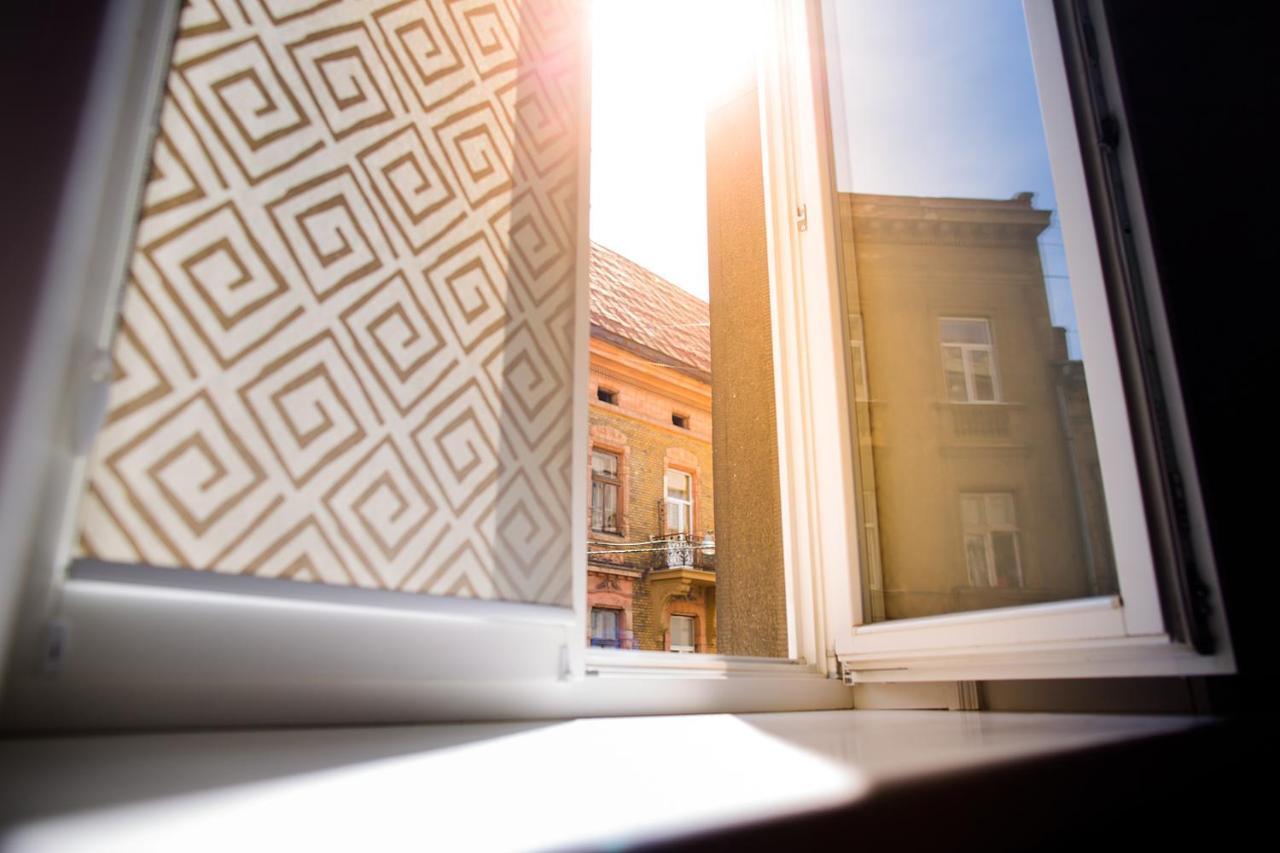 Art Deco Central Rooms Lviv Bilik gambar