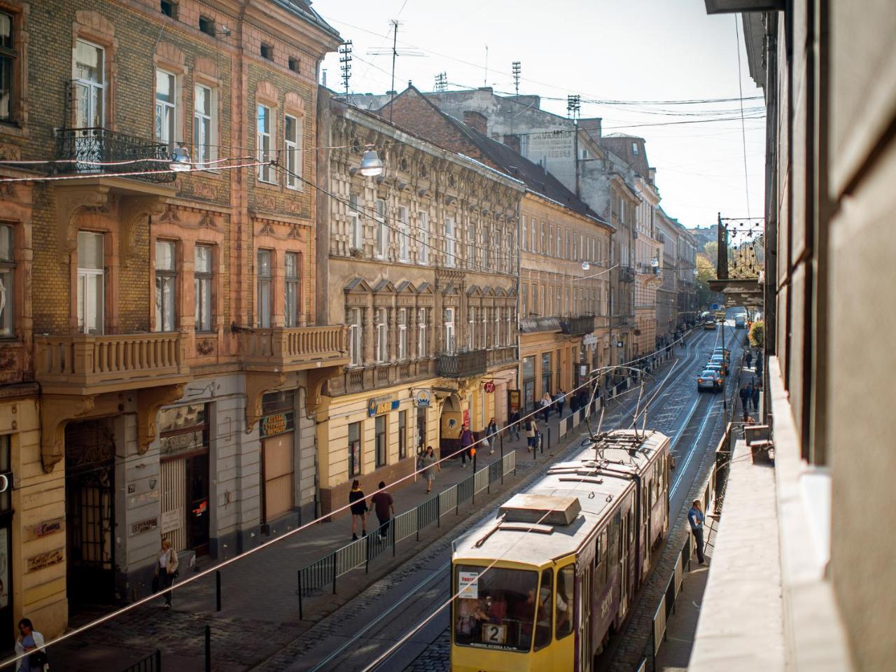 Art Deco Central Rooms Lviv Luaran gambar