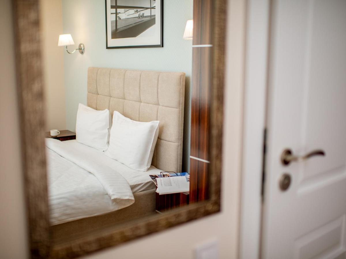 Art Deco Central Rooms Lviv Luaran gambar