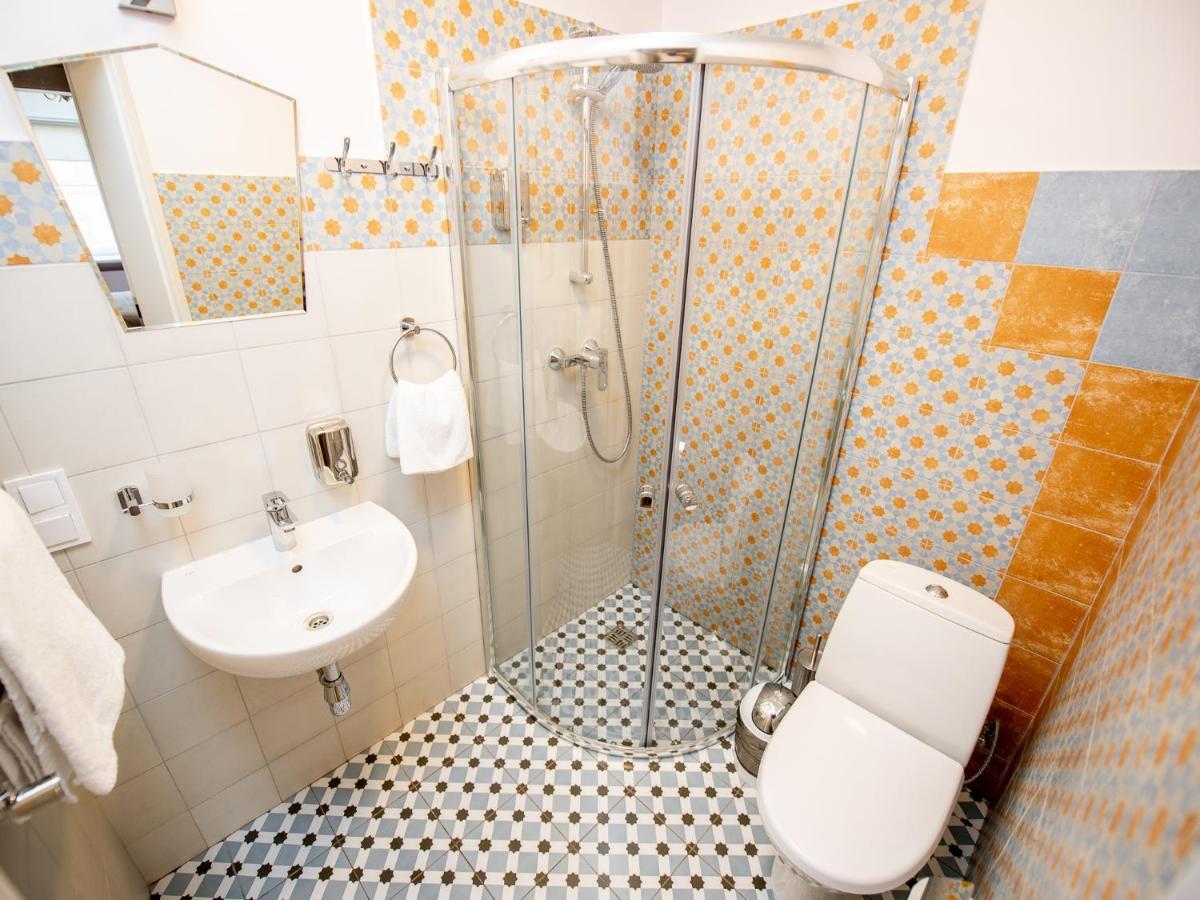 Art Deco Central Rooms Lviv Luaran gambar